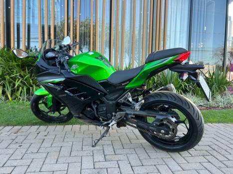 KAWASAKI Ninja 300 ABS, Foto 7