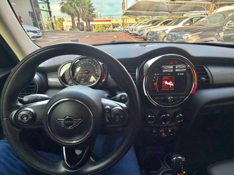 MINI Cooper 1.5 12V TURBO AUTOM�TICO, Foto 15