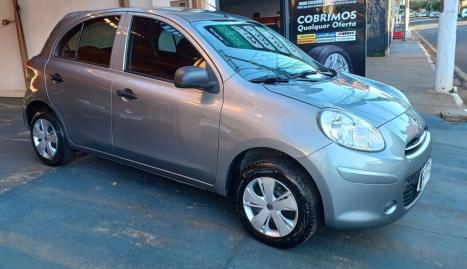 NISSAN March 1.0 16V 4P FLEX, Foto 2