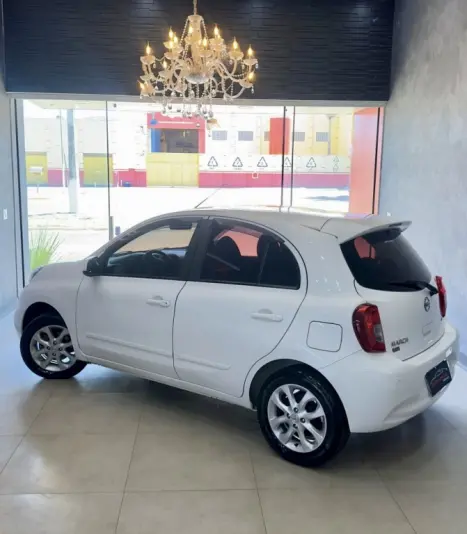 NISSAN March 1.0 16V 4P SV FLEX, Foto 6