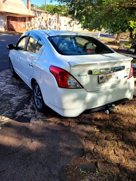 NISSAN Versa Sedan 1.6 16V 4P UNIQUE FLEX XTRONIC AUTOMTICO CVT, Foto 4