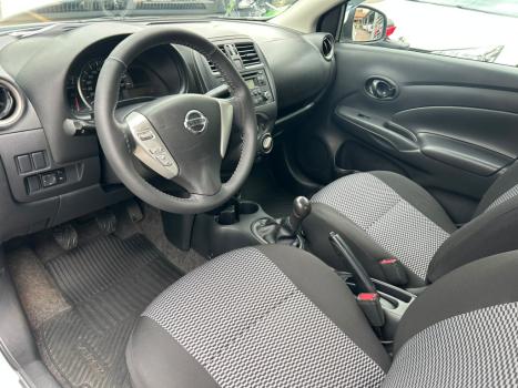 NISSAN Versa Sedan 1.0 4P FLEX, Foto 4