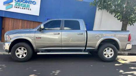 RAM 2500 6.7 I6 24V SLT CABINE DUPLA TURBO DIESEL RODEO 4X4 AUTOM�TICO, Foto 3