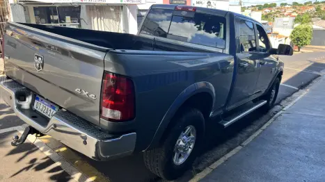RAM 2500 6.7 I6 24V SLT CABINE DUPLA TURBO DIESEL RODEO 4X4 AUTOM�TICO, Foto 5