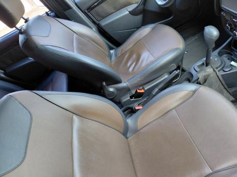 RENAULT Duster 2.0 16V 4P FLEX DYNAMIQUE AUTOM�TICO, Foto 4