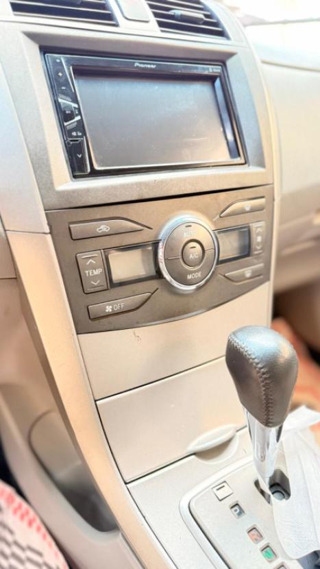 TOYOTA Corolla 1.8 16V 4P XEI, Foto 6