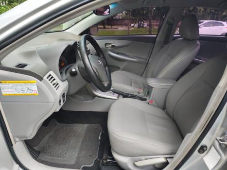 TOYOTA Corolla 1.8 16V 4P XEI, Foto 10