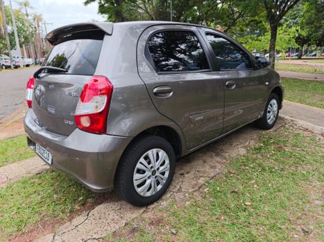 TOYOTA Etios Hatch 1.5 16V 4P FLEX L, Foto 4
