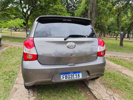TOYOTA Etios Hatch 1.5 16V 4P FLEX L, Foto 6
