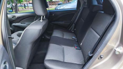 TOYOTA Etios Hatch 1.5 16V 4P FLEX L, Foto 14