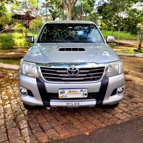 TOYOTA Hilux Caminhonete 3.0 4P 4X4 SRV TURBO DIESEL CABINE DUPLA, Foto 8