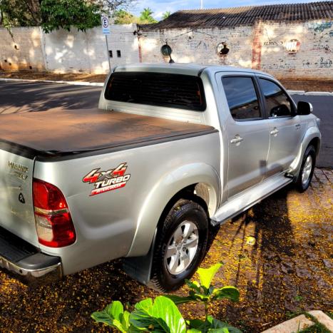 TOYOTA Hilux Caminhonete 3.0 4P 4X4 SRV TURBO DIESEL CABINE DUPLA, Foto 10