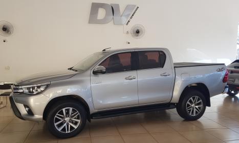 TOYOTA Hilux Caminhonete 2.8 16V SRX 4X4 TURBO DIESEL CABINE DUPLA AUTOMTICO, Foto 1