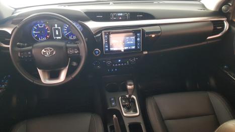 TOYOTA Hilux Caminhonete 2.8 16V SRX 4X4 TURBO DIESEL CABINE DUPLA AUTOMTICO, Foto 16