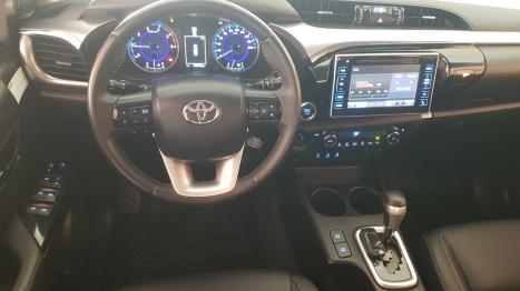 TOYOTA Hilux Caminhonete 2.8 16V SRX 4X4 TURBO DIESEL CABINE DUPLA AUTOMTICO, Foto 18