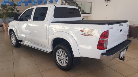 TOYOTA Hilux Caminhonete 3.0 4P 4X4 SRV TURBO DIESEL TOP CABINE DUPLA AUTOMTICO, Foto 7