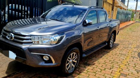 TOYOTA Hilux Caminhonete 2.8 16V SRV 4X4 DIESEL CABINE DUPLA AUTOM�TICO, Foto 1
