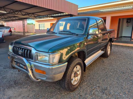 TOYOTA Hilux Caminhonete 3.0 4P SR 4X4 DIESEL CABINE DUPLA, Foto 1