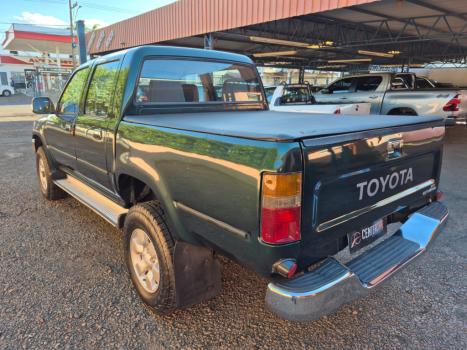 TOYOTA Hilux Caminhonete 3.0 4P SR 4X4 DIESEL CABINE DUPLA, Foto 3