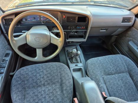 TOYOTA Hilux Caminhonete 3.0 4P SR 4X4 DIESEL CABINE DUPLA, Foto 5