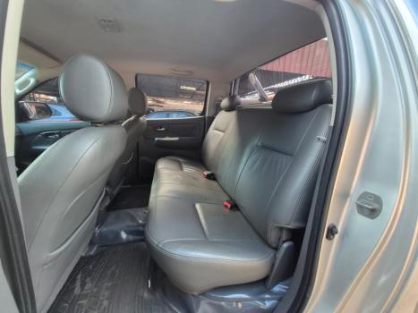 TOYOTA Hilux Caminhonete 3.0 4P 4X4 SRV TURBO DIESEL CABINE DUPLA AUTOM�TICO, Foto 6
