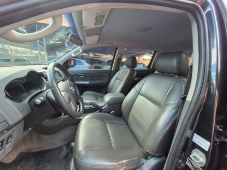 TOYOTA Hilux Caminhonete 3.0 4P 4X4 SRV TURBO DIESEL CABINE DUPLA AUTOM�TICO, Foto 7