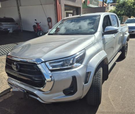 TOYOTA Hilux Caminhonete 2.8 16V SRX PLUS 4X4 TURBO DIESEL CABINE DUPLA AUTOM�TICO, Foto 4