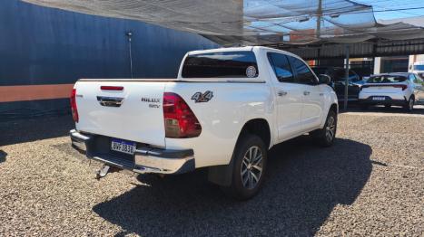 TOYOTA Hilux Caminhonete 2.8 16V 4P SR 4X4 DIESEL CABINE DUPLA AUTOM�TICO, Foto 4