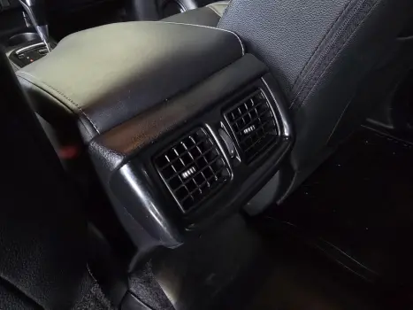 TOYOTA Hilux Caminhonete 2.8 16V SRX CONQUEST 4X4 TURBO DIESEL CABINE DUPLA AUTOM�TICO, Foto 12