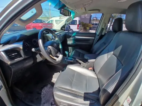 TOYOTA Hilux Caminhonete 2.7 16V 4P SRV FLEX CABINE DUPLA AUTOM�TICO, Foto 10