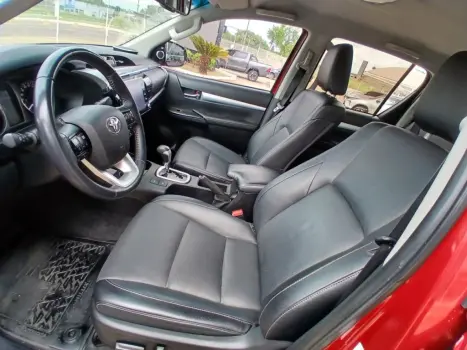 TOYOTA Hilux Caminhonete 2.8 16V SRX 4X4 DIESEL CABINE DUPLA AUTOM�TICO, Foto 10