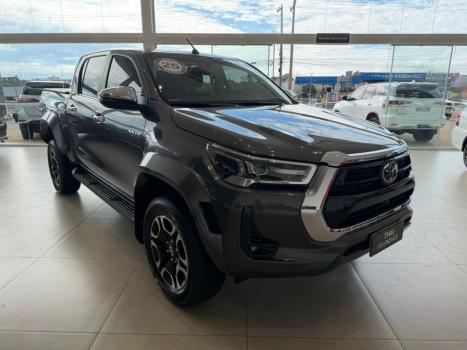 TOYOTA Hilux Caminhonete 2.8 16V SRX PLUS 4X4 TURBO DIESEL CABINE DUPLA AUTOM�TICO, Foto 1