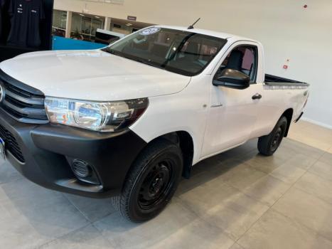 TOYOTA Hilux Caminhonete 2.8 4X4 DIESEL CABINE SIMPLES, Foto 3