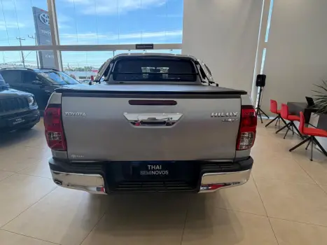 TOYOTA Hilux Caminhonete 2.8 16V SRV 4X4 DIESEL CABINE DUPLA AUTOM�TICO, Foto 5