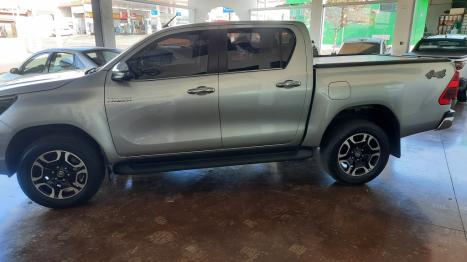 TOYOTA Hilux Caminhonete 2.8 16V SRX LIMITED 4X4 TURBO DIESEL CABINE DUPLA AUTOM�TICO, Foto 2