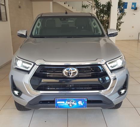 TOYOTA Hilux Caminhonete 2.8 16V SRX 4X4 TURBO DIESEL CABINE DUPLA AUTOM�TICO, Foto 1