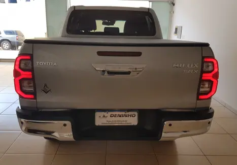 TOYOTA Hilux Caminhonete 2.8 16V SRX 4X4 TURBO DIESEL CABINE DUPLA AUTOM�TICO, Foto 2