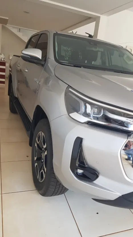 TOYOTA Hilux Caminhonete 2.8 16V SRX 4X4 TURBO DIESEL CABINE DUPLA AUTOM�TICO, Foto 10