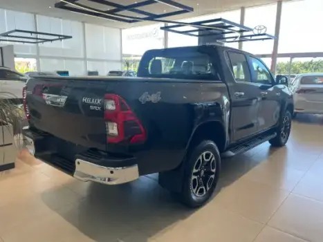 TOYOTA Hilux Caminhonete 2.8 16V SRX 4X4 DIESEL CABINE DUPLA AUTOM�TICO, Foto 6