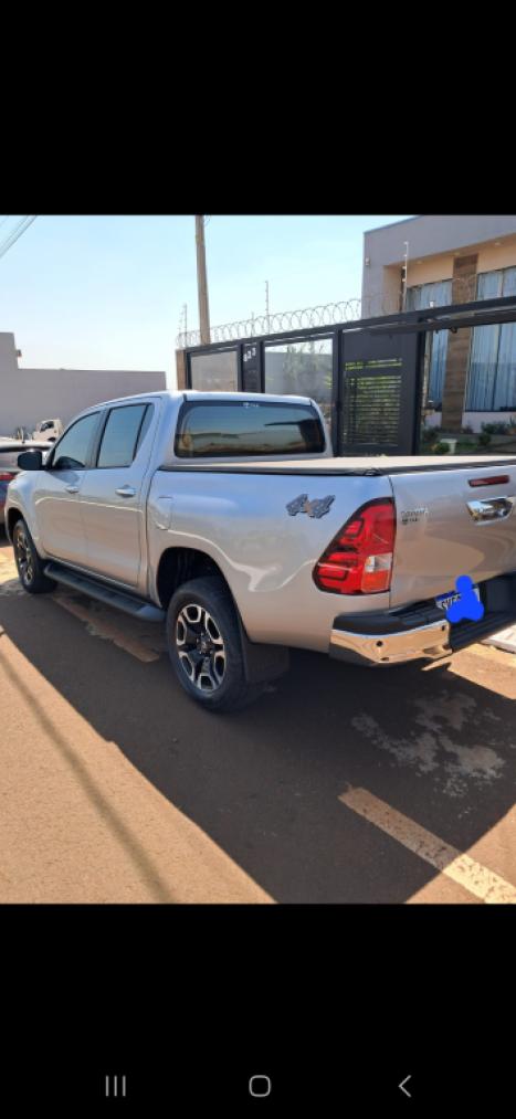 TOYOTA Hilux Caminhonete 2.8 16V SRV 4X4 DIESEL CABINE DUPLA AUTOM�TICO, Foto 2