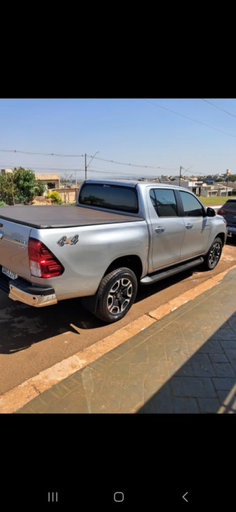 TOYOTA Hilux Caminhonete 2.8 16V SRV 4X4 DIESEL CABINE DUPLA AUTOM�TICO, Foto 3