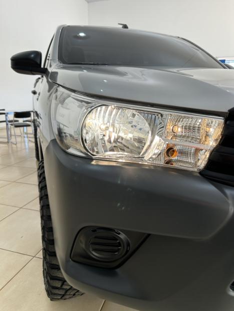 TOYOTA Hilux Caminhonete 2.8 4X4 DIESEL CABINE SIMPLES, Foto 4