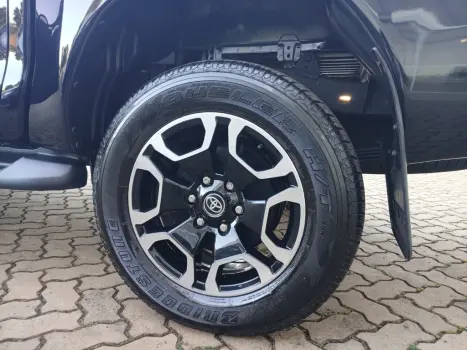 TOYOTA Hilux Caminhonete 2.8 16V SRX 4X4 DIESEL CABINE DUPLA AUTOM�TICO, Foto 8