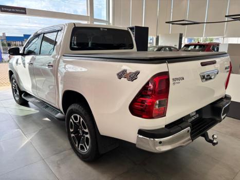 TOYOTA Hilux Caminhonete 2.8 16V SRV 4X4 DIESEL CABINE DUPLA AUTOM�TICO, Foto 5