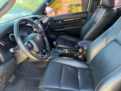TOYOTA Hilux Caminhonete 2.8 16V SRX 4X4 DIESEL CABINE DUPLA AUTOMÁTICO, Foto 8