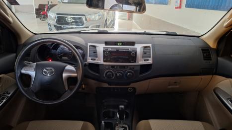 TOYOTA Hilux SW4 2.7 16V 4P FLEX SR 7 LUGARES AUTOM�TICO, Foto 6