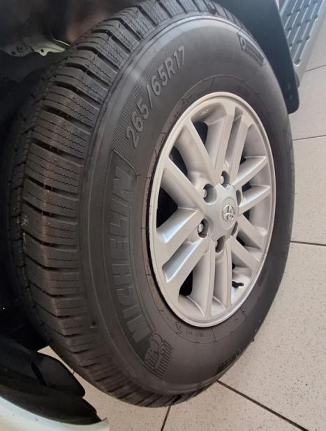 TOYOTA Hilux SW4 2.7 16V 4P FLEX SR 7 LUGARES AUTOM�TICO, Foto 13
