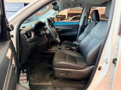 TOYOTA Hilux SW4 2.8 16V 4P SRX 4X4 7 LUGARES TURBO DIESEL AUTOM�TICO, Foto 10