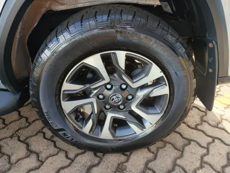 TOYOTA Hilux SW4 2.8 16V 4P SRX PLATINUM 4X4 7 LUGARES TURBO DIESEL AUTOM�TICO, Foto 9