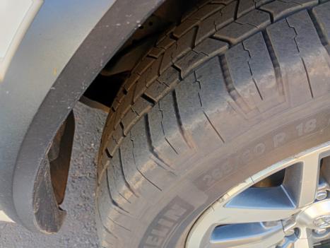 TOYOTA Hilux SW4 2.8 16V 4P SRX 4X4 7 LUGARES TURBO DIESEL AUTOMÁTICO, Foto 14